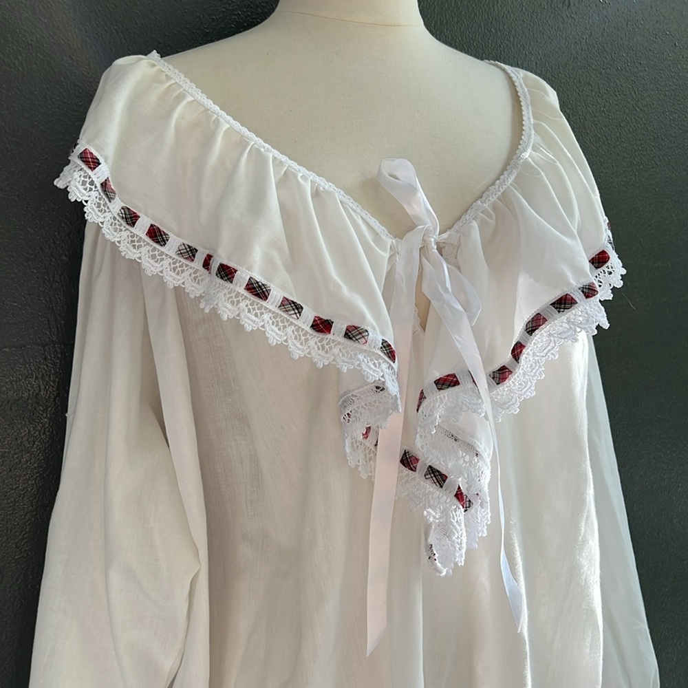 White Ruffled Women's Renaissance Top - Picture 4 of 9